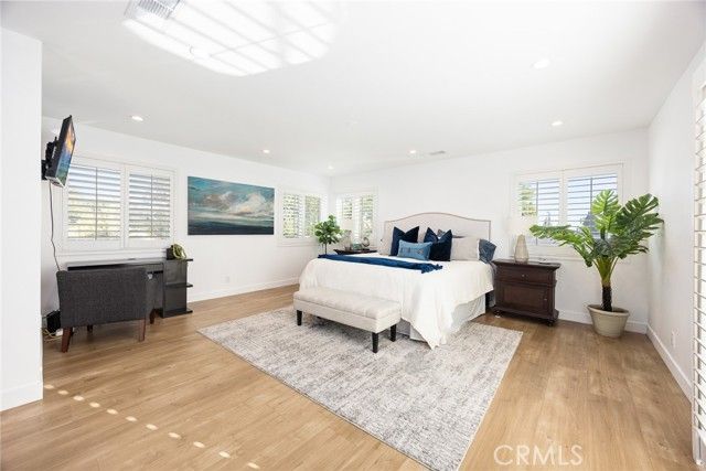 78 E Highland Avenue, Sierra Madre, CA 91024