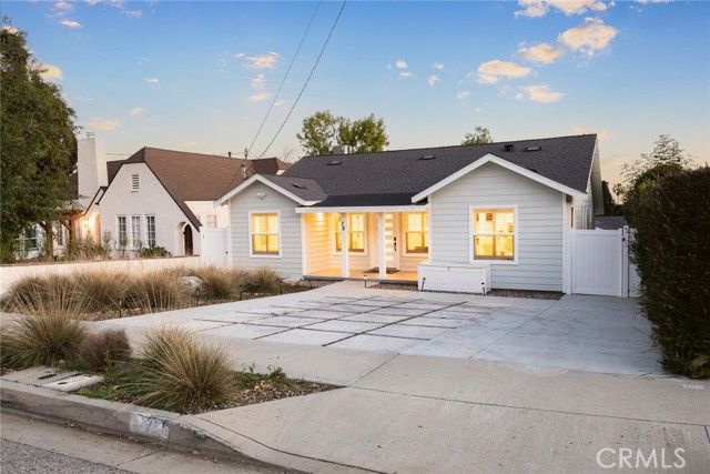 78 E Highland Avenue, Sierra Madre, CA 91024