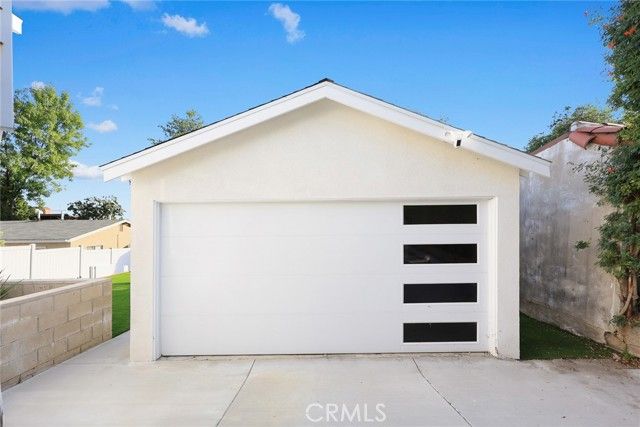 78 E Highland Avenue, Sierra Madre, CA 91024