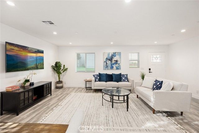 78 E Highland Avenue, Sierra Madre, CA 91024