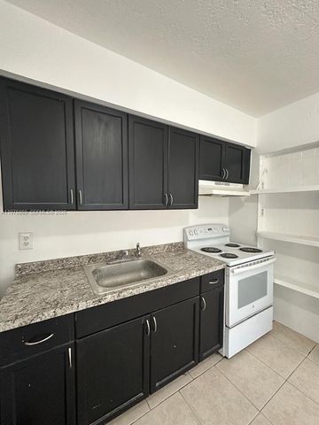 2628 Fletcher Ct 0, Hollywood, FL 33020