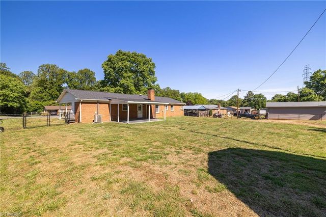 2417 White Horn Road, Kernersville, NC 27284