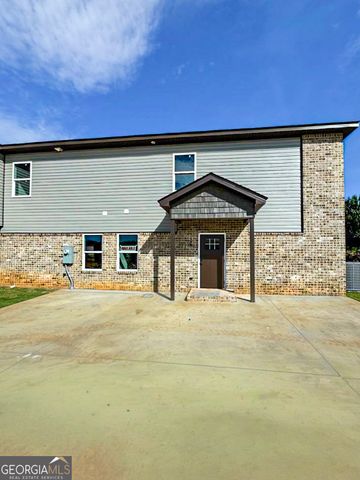 258 Beau Claire Circle, Byron, GA 31008