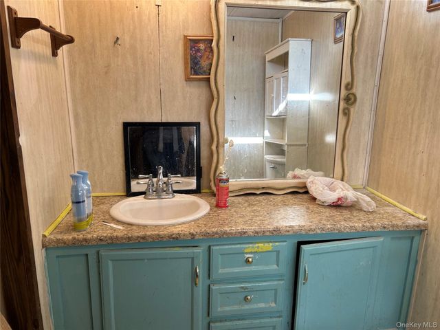 34 Dogwood Loop, Bloomingburg, NY 12721