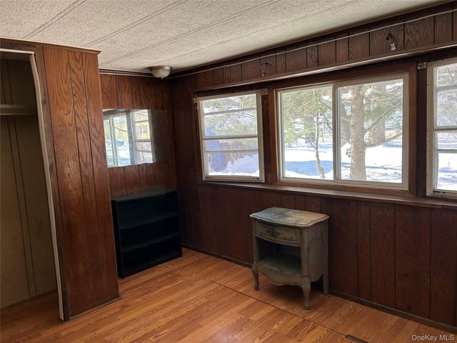 34 Dogwood Loop, Bloomingburg, NY 12721