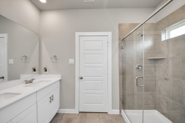 8523 Treetop Heights Drive, Baytown, TX 77523