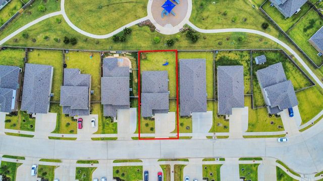 8523 Treetop Heights Drive, Baytown, TX 77523