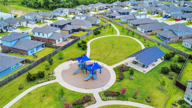 8523 Treetop Heights Drive, Baytown, TX 77523