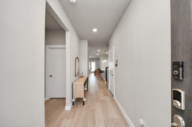 8523 Treetop Heights Drive, Baytown, TX 77523