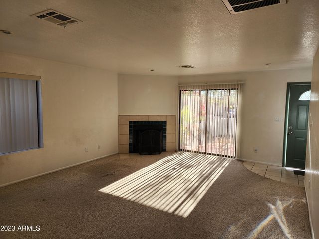 14222 N Brunswick Drive Apt 1, Fountain Hills, AZ 85268