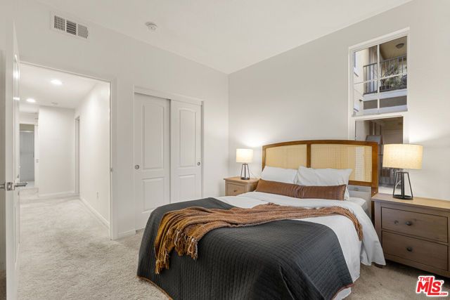 1708 Tanager Street 1-202, Ventura, CA 93003