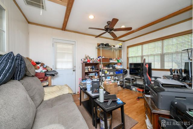 102 Canterbury Lane, Toms River, NJ 08757