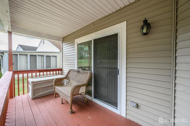 102 Canterbury Lane, Toms River, NJ 08757