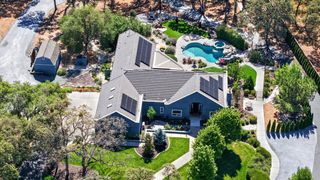 13480 Moss Rock Dr, Auburn, CA 95602