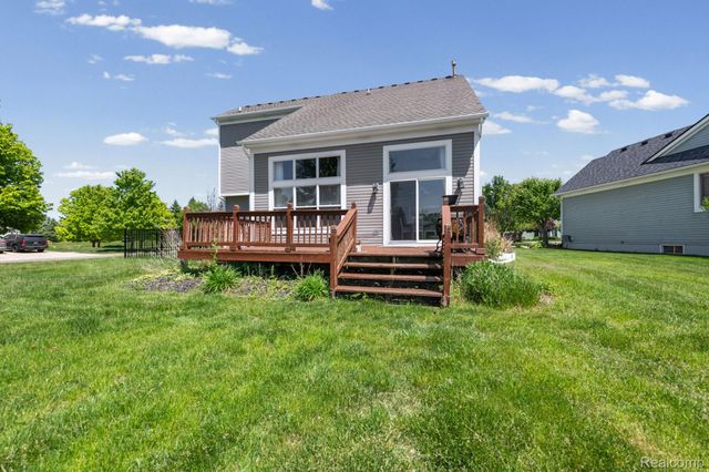 840 Cross Circle, Oxford Charter Township, MI 48371