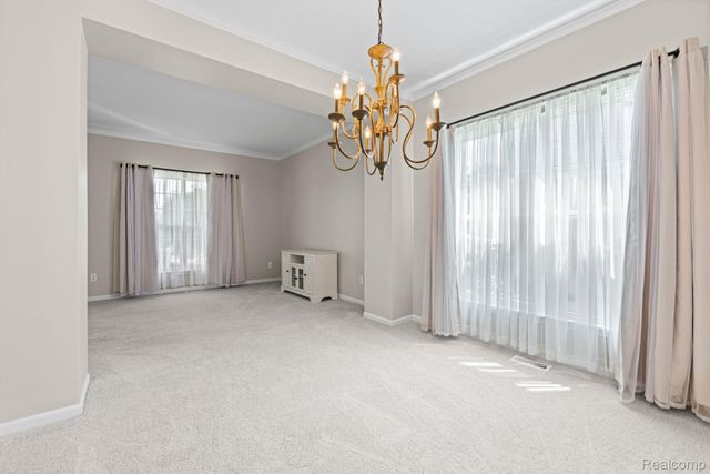 840 Cross Circle, Oxford Charter Township, MI 48371