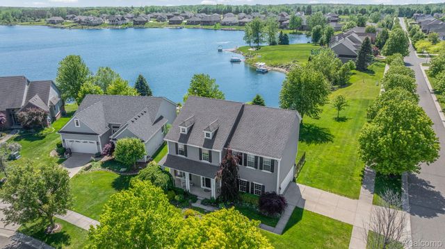 840 Cross Circle, Oxford Charter Township, MI 48371