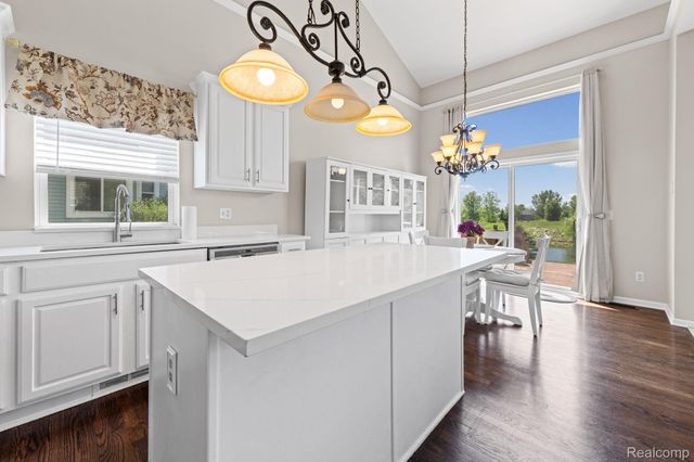 840 Cross Circle, Oxford Charter Township, MI 48371