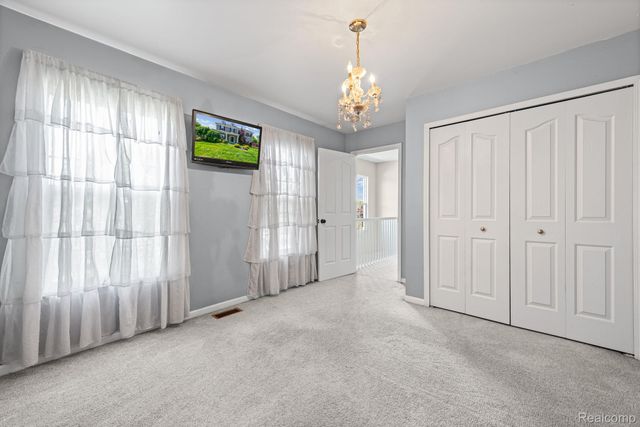 840 Cross Circle, Oxford Charter Township, MI 48371