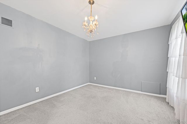 840 Cross Circle, Oxford Charter Township, MI 48371