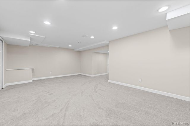840 Cross Circle, Oxford Charter Township, MI 48371