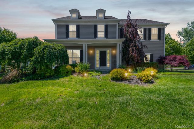 840 Cross Circle, Oxford Charter Township, MI 48371