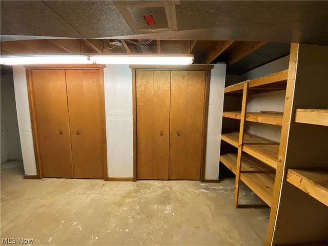 4700 Woodridge Drive, Austintown, OH 44515