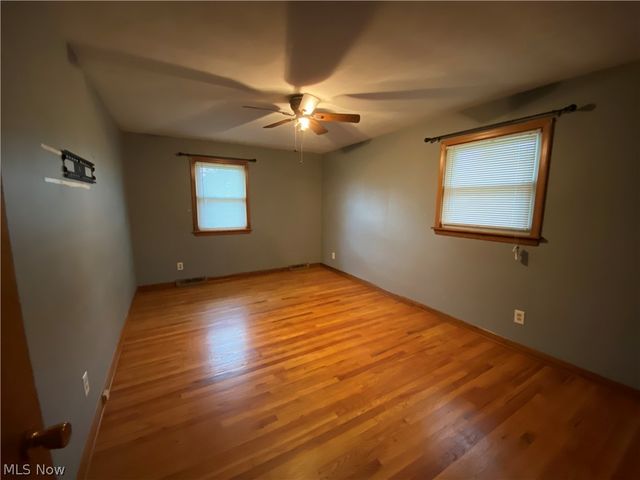 4700 Woodridge Drive, Austintown, OH 44515