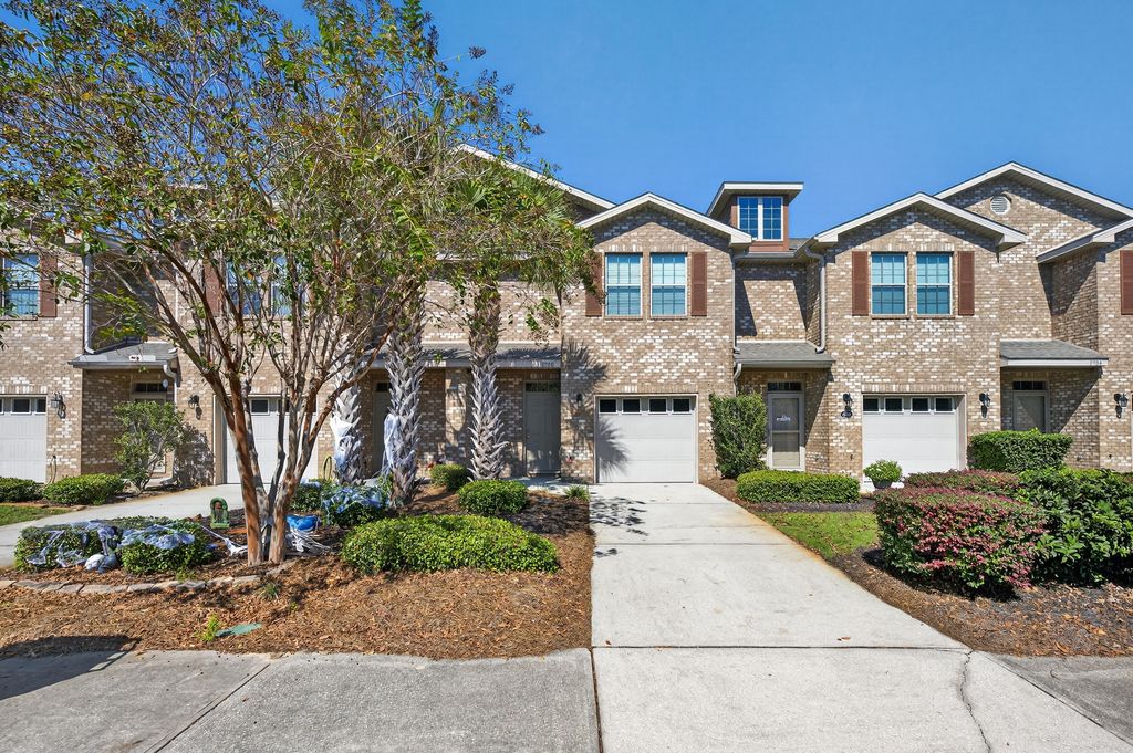 8900 White Ibis Way, Navarre, FL 32566