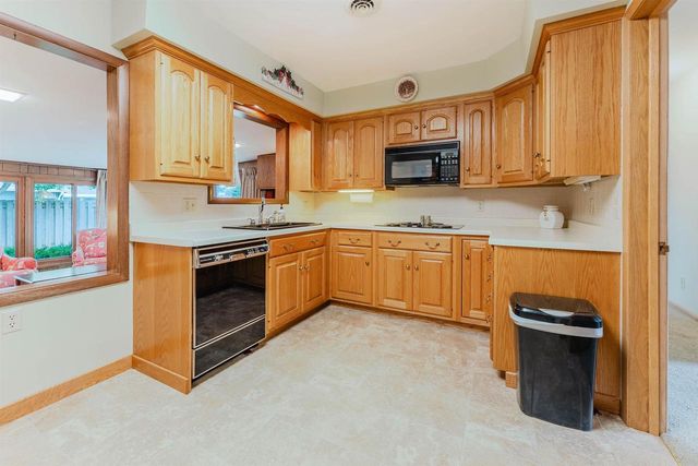 1947 MCCURDY STREET, Oshkosh, WI 54902