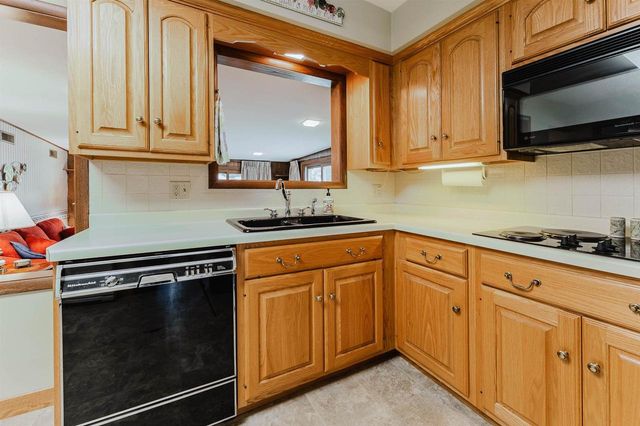 1947 MCCURDY STREET, Oshkosh, WI 54902