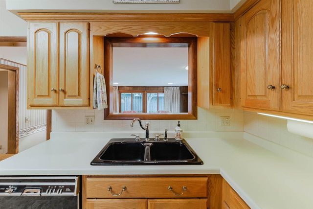 1947 MCCURDY STREET, Oshkosh, WI 54902