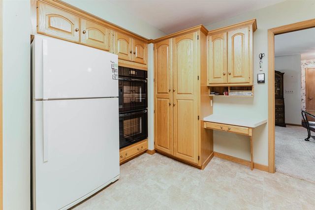 1947 MCCURDY STREET, Oshkosh, WI 54902