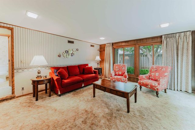 1947 MCCURDY STREET, Oshkosh, WI 54902