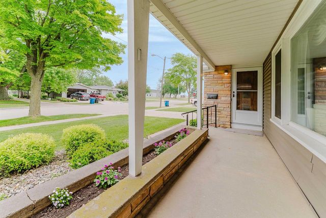 1947 MCCURDY STREET, Oshkosh, WI 54902