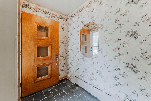 1947 MCCURDY STREET, Oshkosh, WI 54902