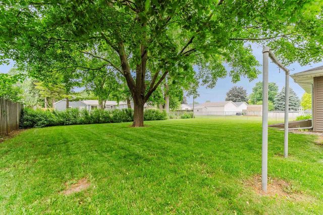 1947 MCCURDY STREET, Oshkosh, WI 54902