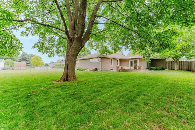 1947 MCCURDY STREET, Oshkosh, WI 54902