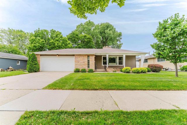 1947 MCCURDY STREET, Oshkosh, WI 54902