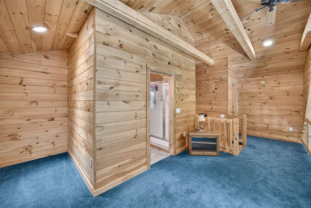 10231 Mountain View Trail, Canadian Lakes, MI 49346