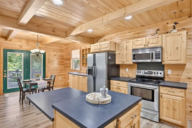 10231 Mountain View Trail, Canadian Lakes, MI 49346