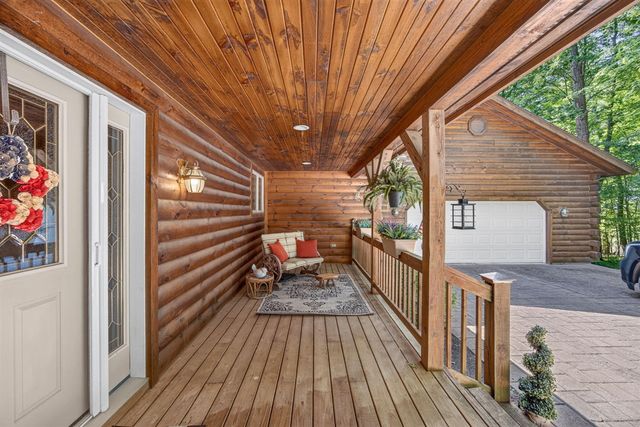 10231 Mountain View Trail, Canadian Lakes, MI 49346