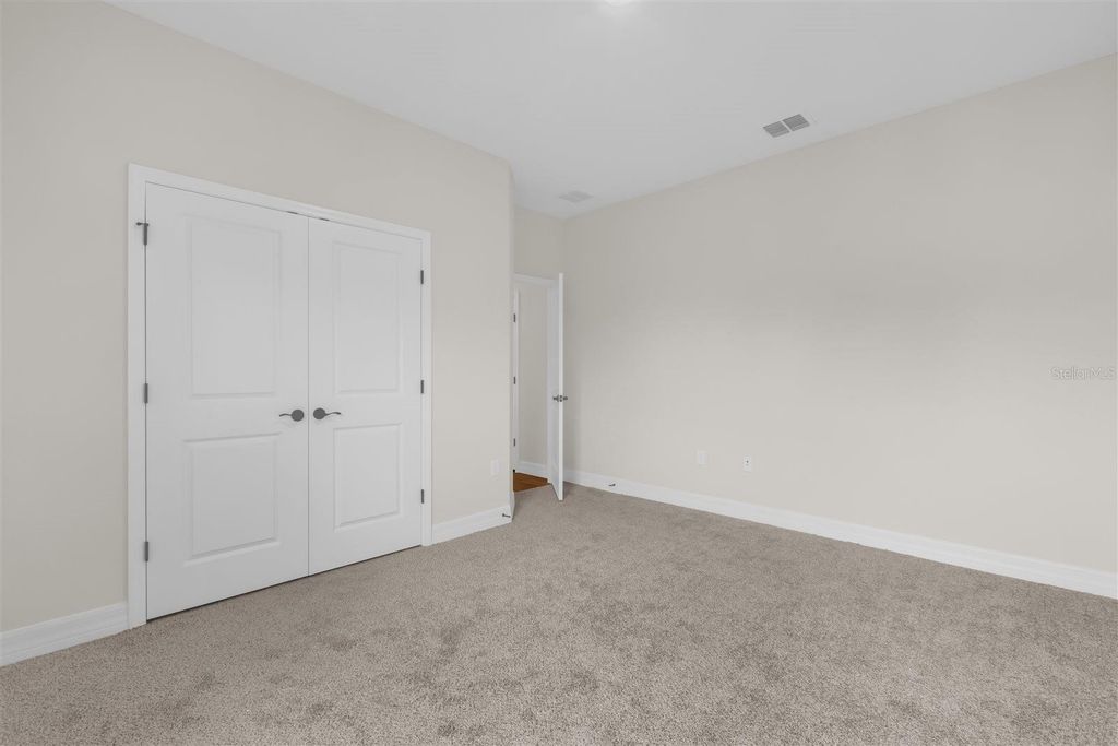 Image 19 of property listing at 13990 SW 34TH TERRACE ROAD, Ocala, FL 34473