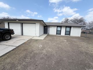 9002 Clipper, San Antonio, TX 78242