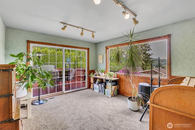 602 N 16th Avenue, Kelso, WA 98626