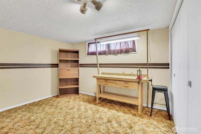 602 N 16th Avenue, Kelso, WA 98626