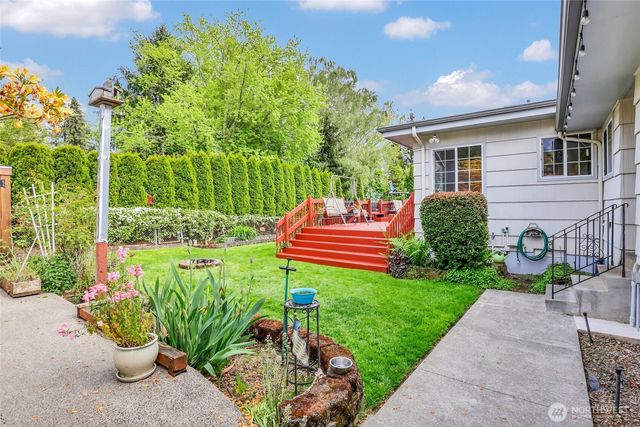 602 N 16th Avenue, Kelso, WA 98626