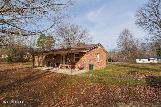408 Shady Oaks Drive, Spencer, TN 38585