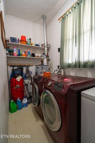 408 Shady Oaks Drive, Spencer, TN 38585