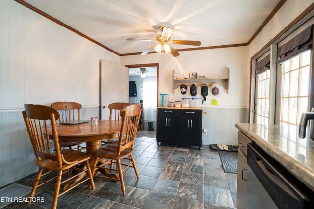 408 Shady Oaks Drive, Spencer, TN 38585